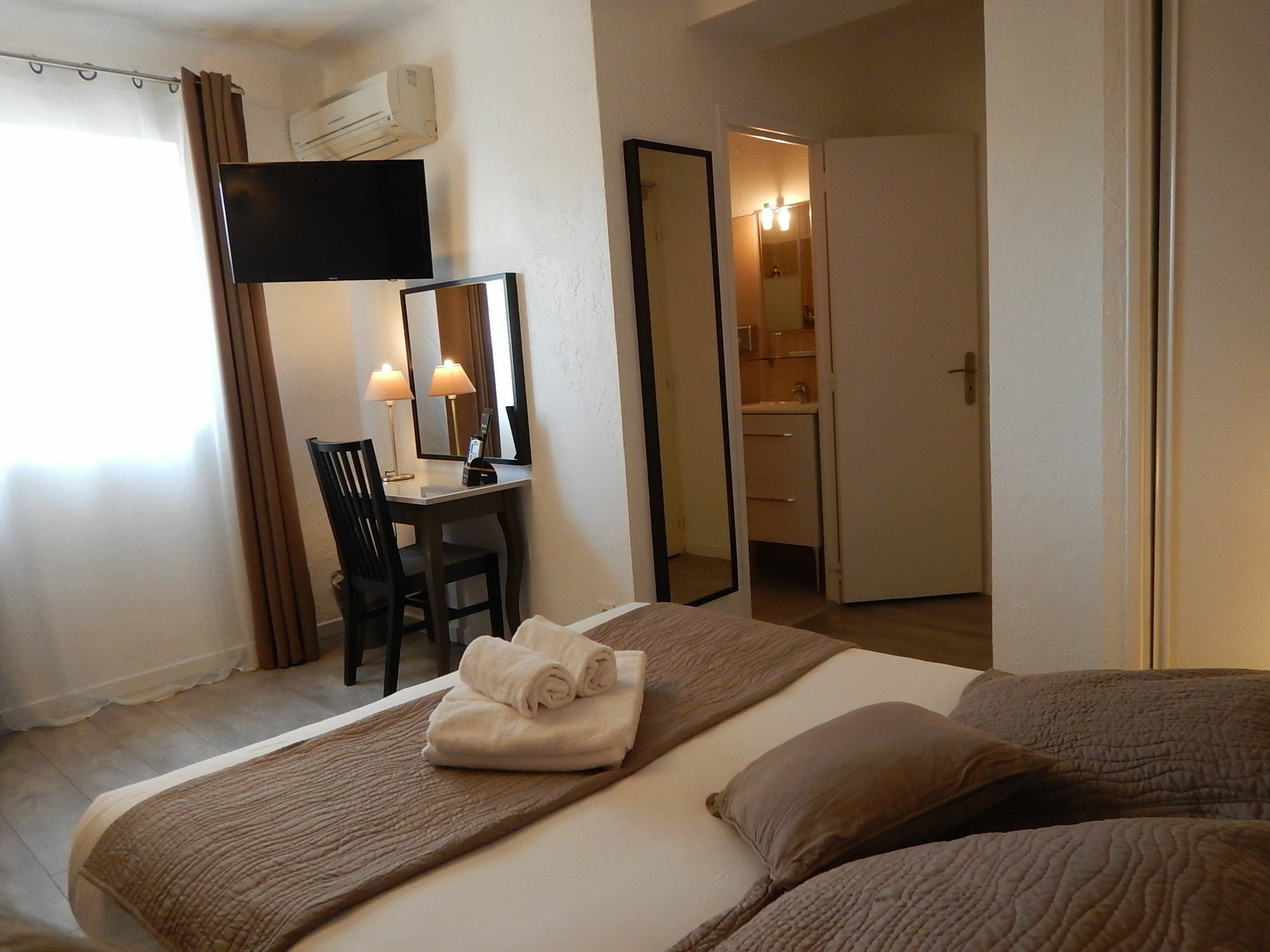 Hotel Miramar- Cap D'Antibes - La Garoupe Plage מראה חיצוני תמונה